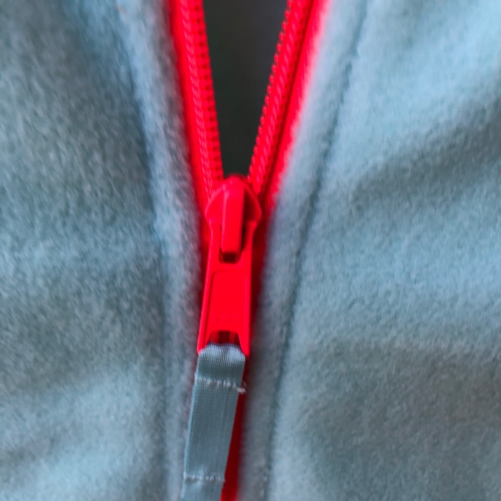 Youth Columbia zip up comfy jacket. Turquoise/pink
